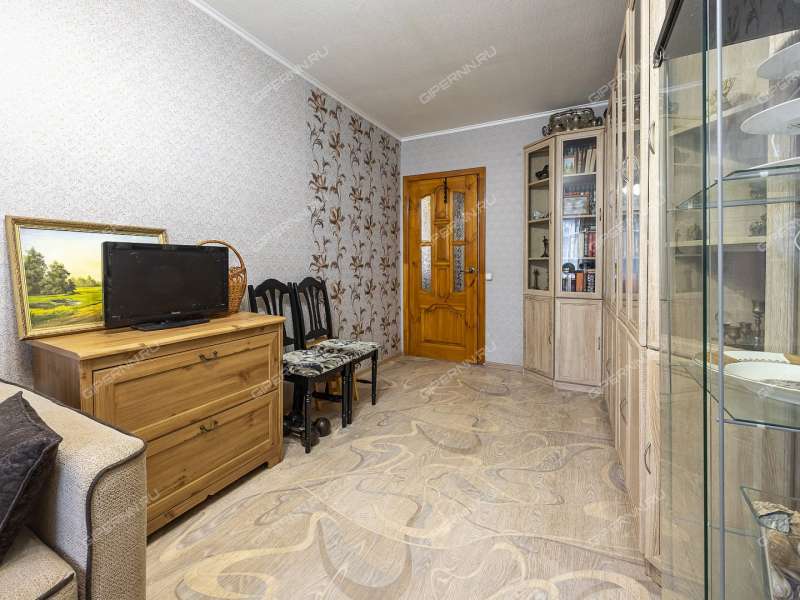 трёхкомнатная квартира на улице Адмирала Васюнина дом 5 к1