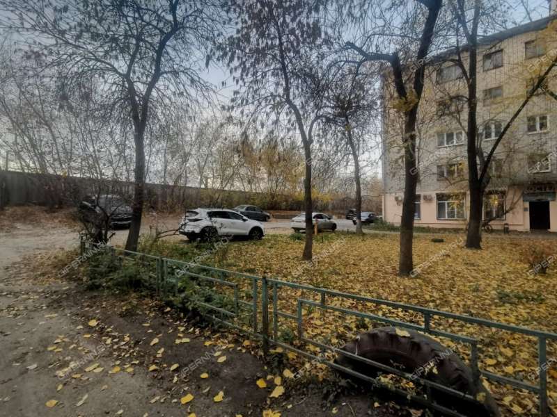 трёхкомнатная квартира на улице Чкалова дом 9А