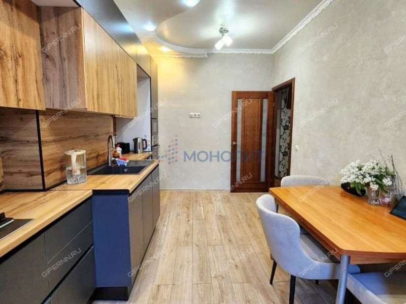 трёхкомнатная квартира на Московском шоссе дом 141