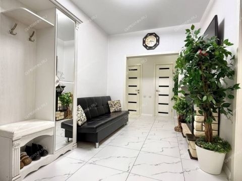 3-komnatnaya-ul-bogdanovicha-d-2-1 фото