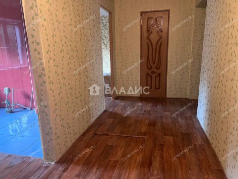 3-komnatnaya-poselok-kerzhenec-gorodskoy-okrug-bor фото