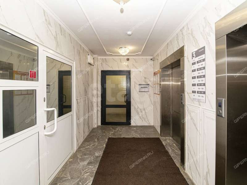 трёхкомнатная квартира на улице Маршала Баграмяна дом 3