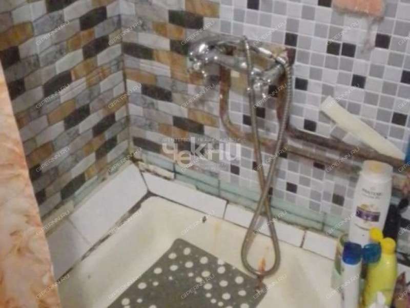 комната в доме 233 на Московском шоссе