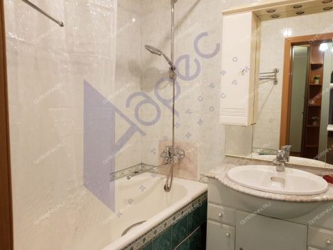 3-komnatnaya-ul-geroya-eliseeva-d-8 фото