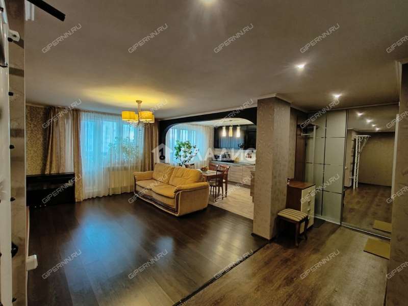 трёхкомнатная квартира на Краснозвёздной улице дом 31