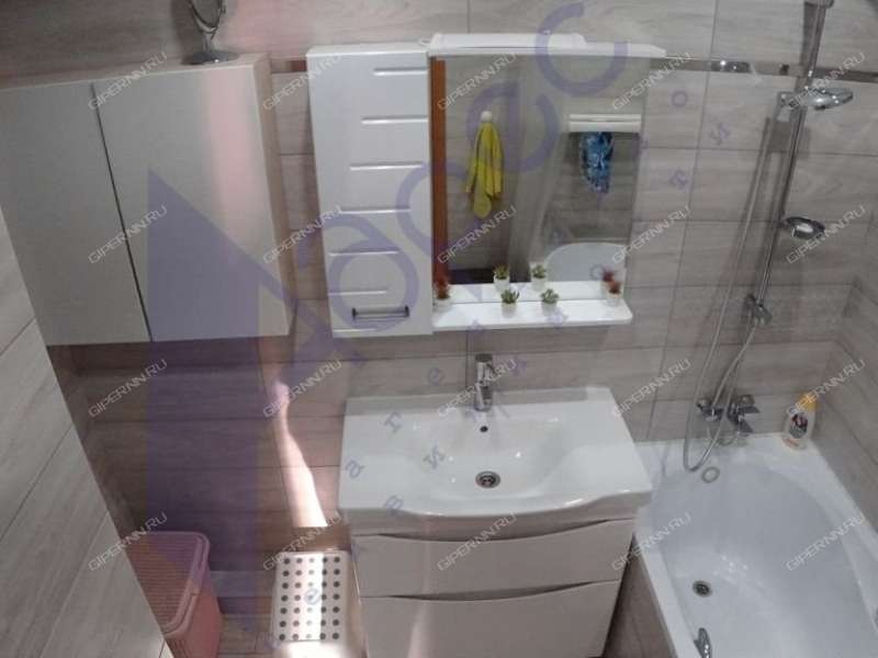 трёхкомнатная квартира на улице Родионова дом 165 к3