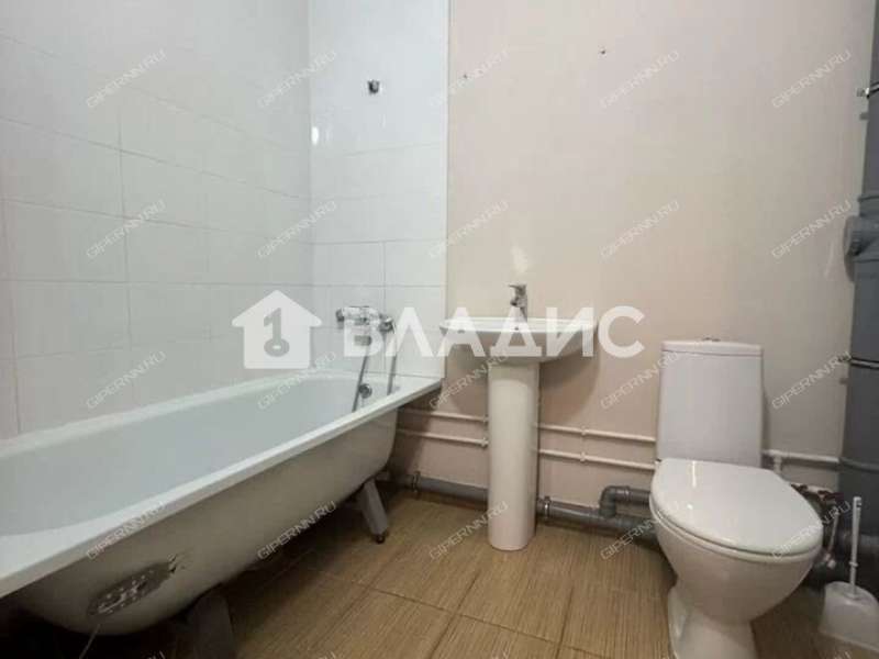 однокомнатная квартира на улице Романтиков дом 3