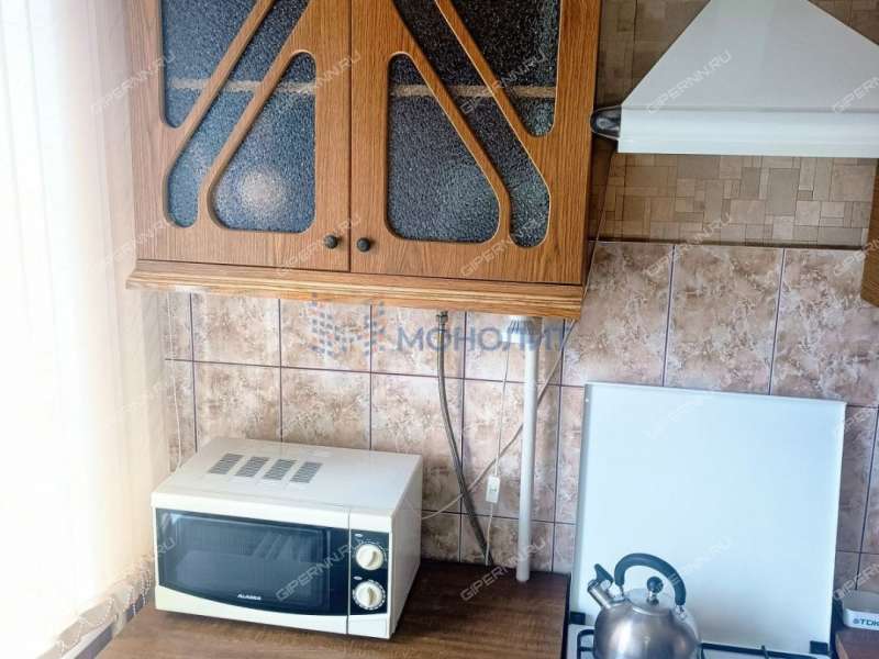 двухкомнатная квартира на улице Героя Советского Союза Усилова дом 2