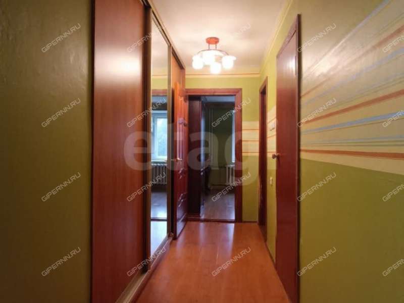 трёхкомнатная квартира на Кузнечихинской улице дом 37