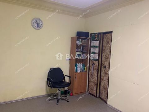 2-komnatnaya-ul-golovnina-d-30 фото