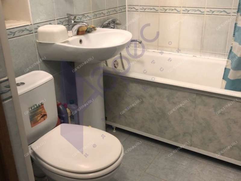 трёхкомнатная квартира на Ошарской улице дом 53