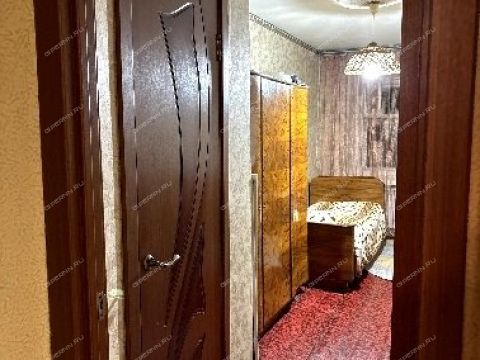 3-komnatnaya-ul-kosmonavta-komarova-d-16a фото