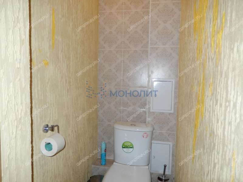 помещение под помещение свободного назначения, торговую площадь на улице Героя Давыдова