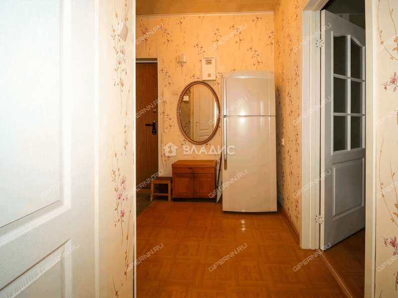 трёхкомнатная квартира на улице Белинского дом 49