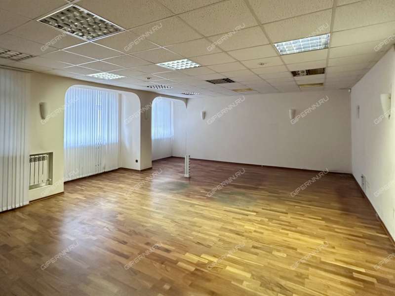 здание под офис на Алексеевской улице
