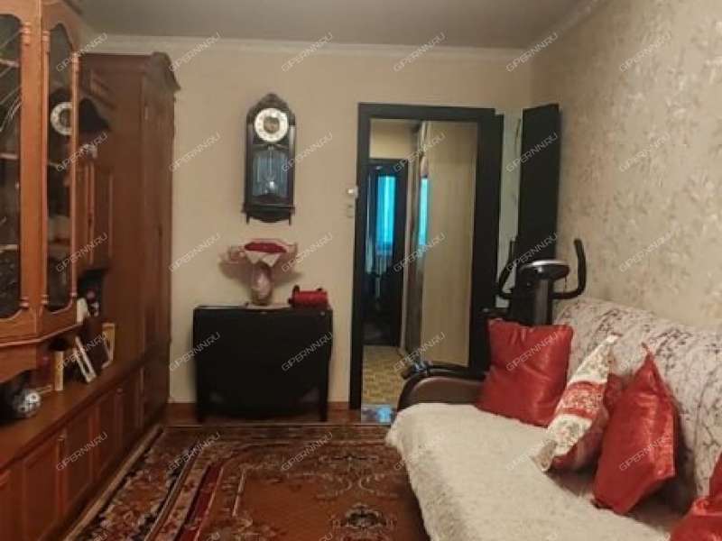 трёхкомнатная квартира на улице Красных Партизан дом 18