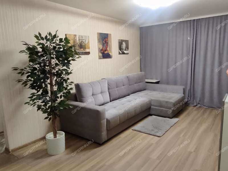 трёхкомнатная квартира на Московском шоссе дом 23