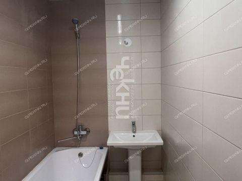 2-komnatnaya-prosp-geroev-donbassa-d-12 фото