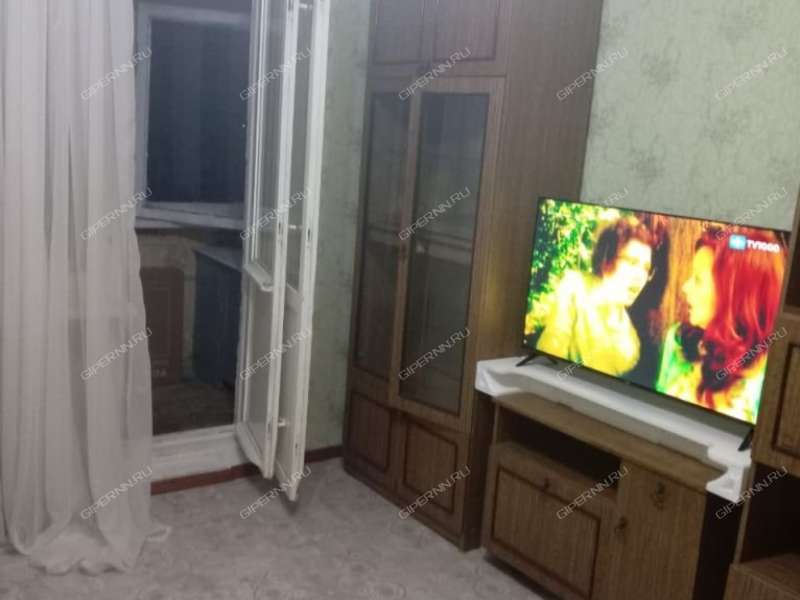 двухкомнатная квартира на улице Строкина дом 10