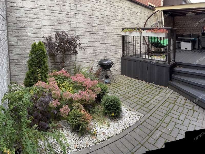 дом в деревне Новая