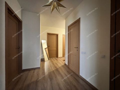 3-komnatnaya-ul-vladimira-luzyanina-d-2 фото