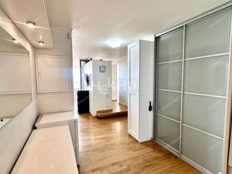 двухкомнатная квартира на улице Бринского дом 6