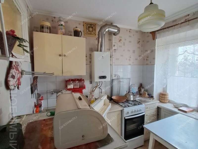 трёхкомнатная квартира на улице Искры дом 1