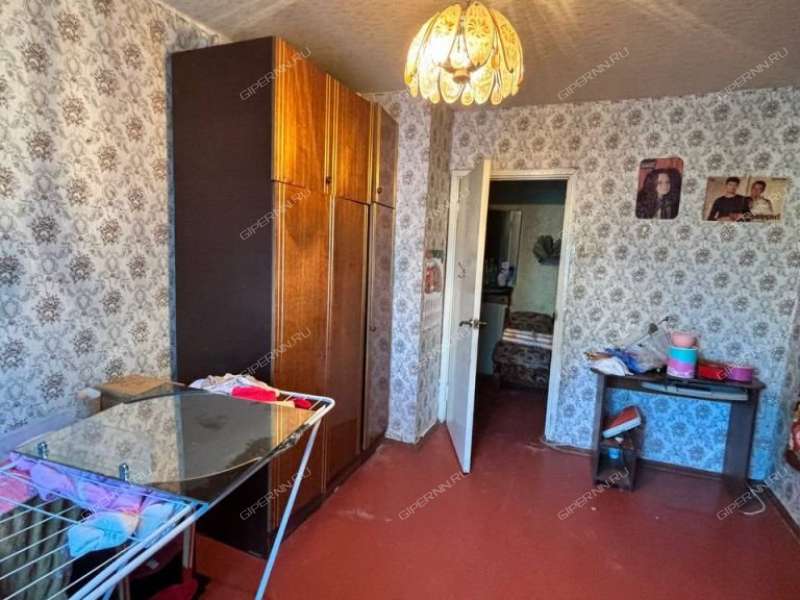 трёхкомнатная квартира на улице Коминтерна дом 22