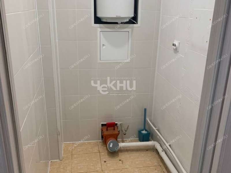 помещение под помещение свободного назначения на проспекте Ленина