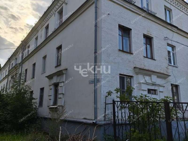 комната в доме 43 на Народной улице