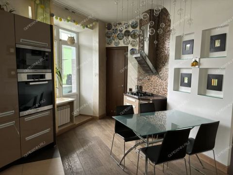 4-komnatnaya-ul-novaya-d-32 фото