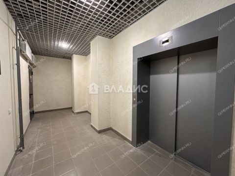 4-komnatnaya-ul-poltavskaya-d-15 фото