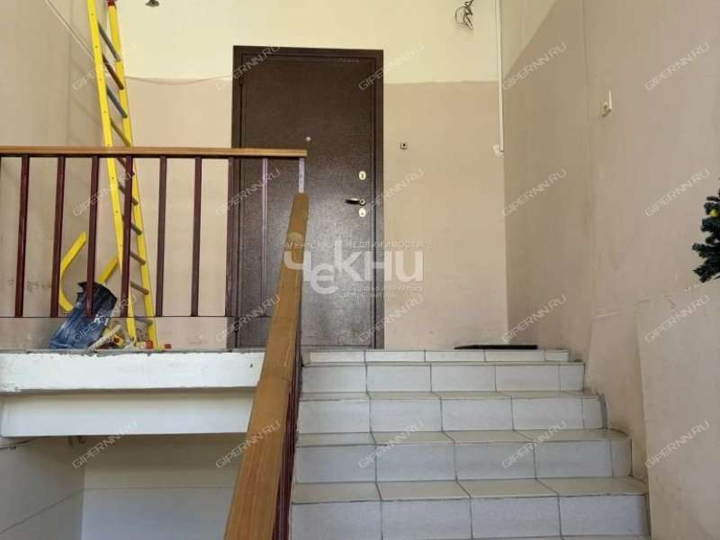 шестикомнатная квартира на Почтовом съезде дом 15а