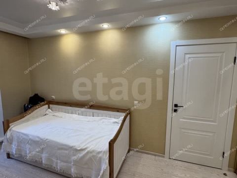 3-komnatnaya-nab-volzhskaya-d-10 фото