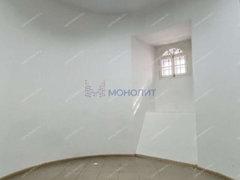 помещение под помещение свободного назначения, офис на площади Свободы