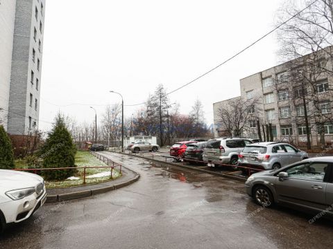 2-komnatnaya-ul-germana-lopatina-d-8 фото