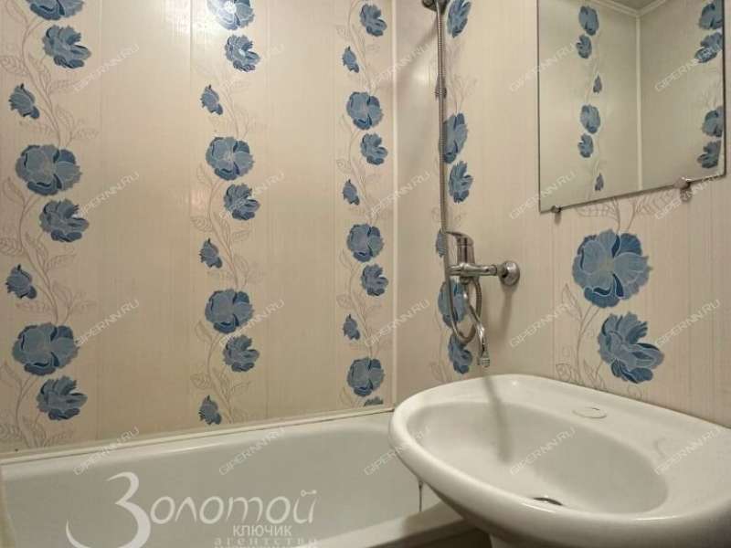 трёхкомнатная квартира на улице Маршала Жукова дом 6