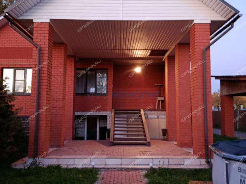 дом на улице Контак город Урень