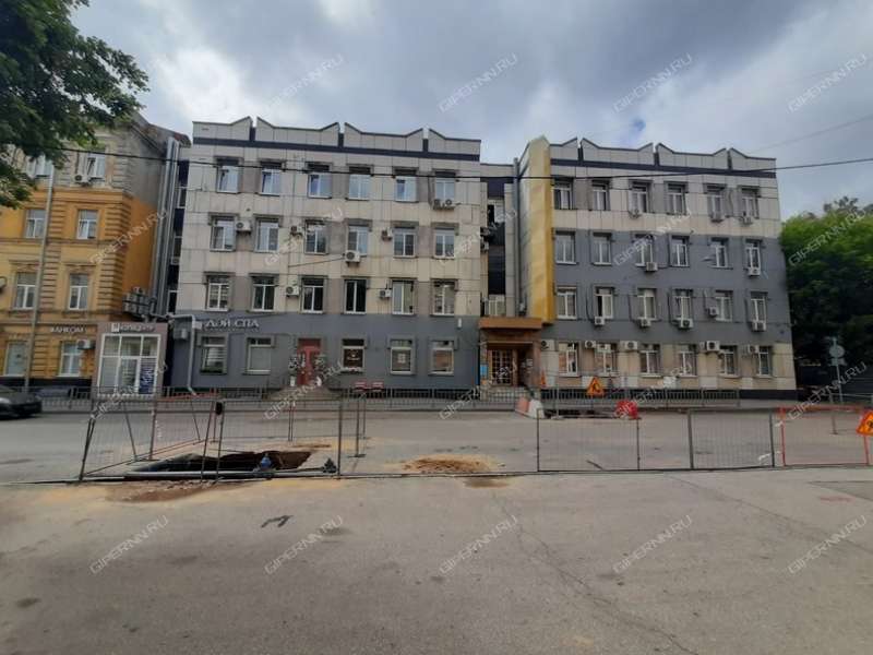 помещение под офис на площади Максима Горького