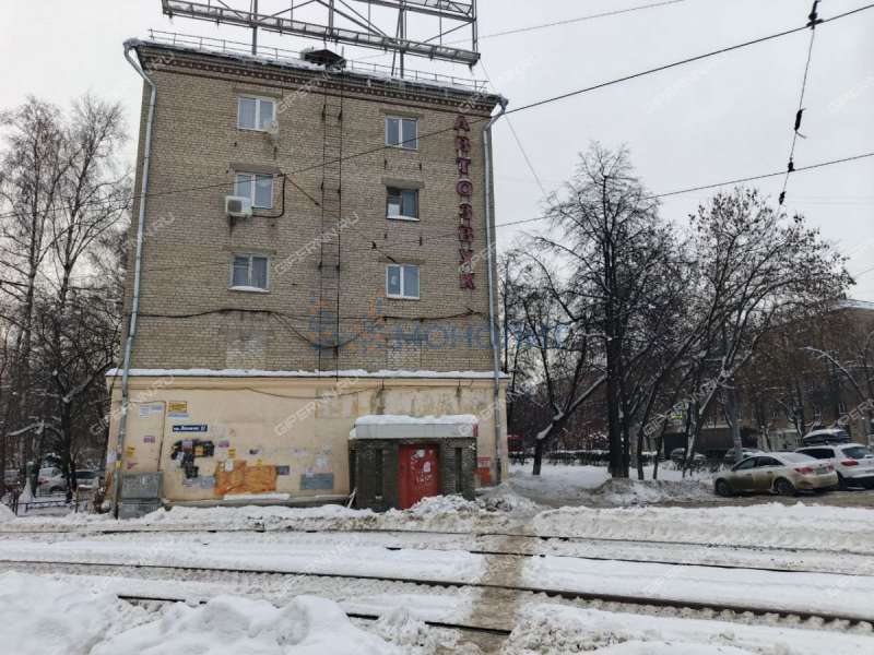 помещение под помещение свободного назначения, торговую площадь на проспекте Ленина