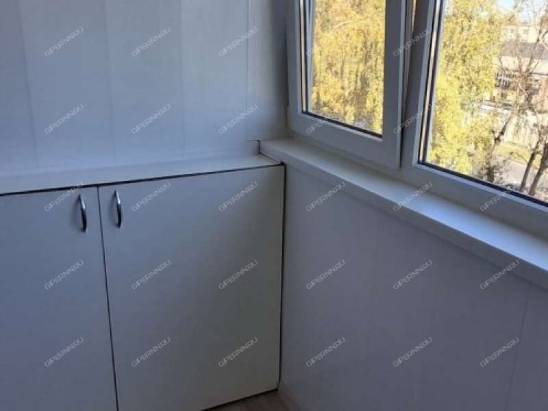 четырёхкомнатная квартира на улице Юлиуса Фучика дом 7