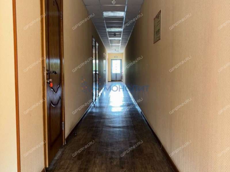 имущественный комплекс под офис, недвижимость под автобизнес на Магистральной улице село Запрудное