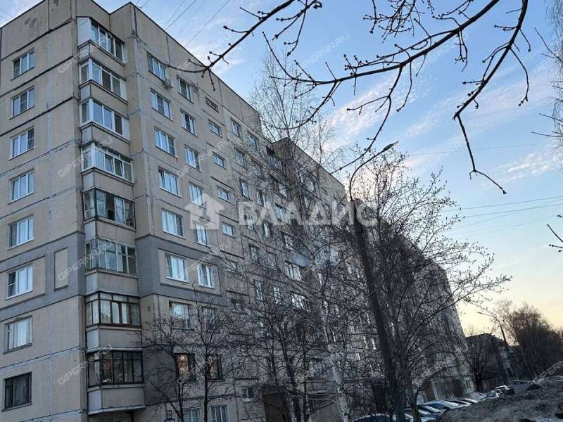 трёхкомнатная квартира на улице Старых Производственников дом 20