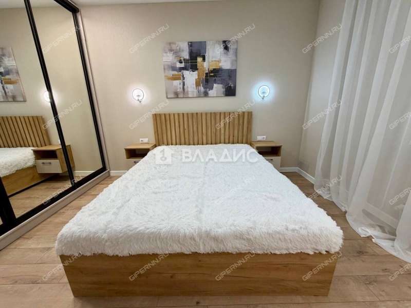 трёхкомнатная квартира на Ошарской улице дом 98 к1