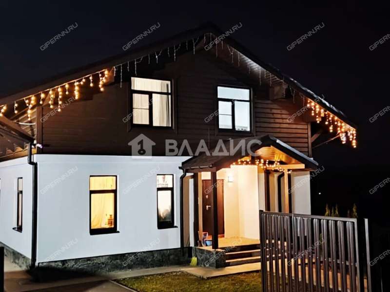 дом на улице Полевая деревня Карабатово