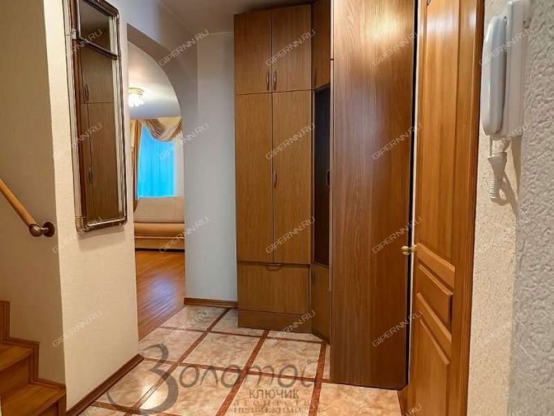 трёхкомнатная квартира в Плотничном переулке дом 17