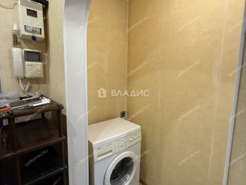 3-komnatnaya-ul-efremova-d-17 фото