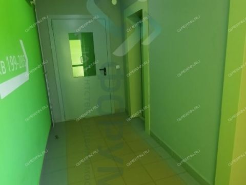 2-komnatnaya-ul-romantikov-d-3 фото