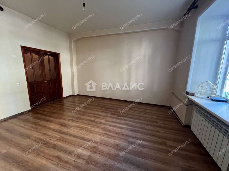 трёхкомнатная квартира на улице 50-летия Победы дом 6/2