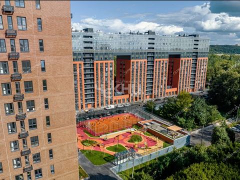 4-komnatnaya-ul-pravdinskaya-d-43 фото